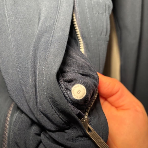 Lululemon Jacket - Picture 2 of 8